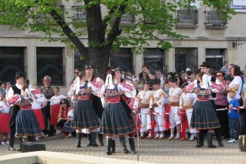 Stavanie májov 2013 (9) Stavanie májov 2013 (9)